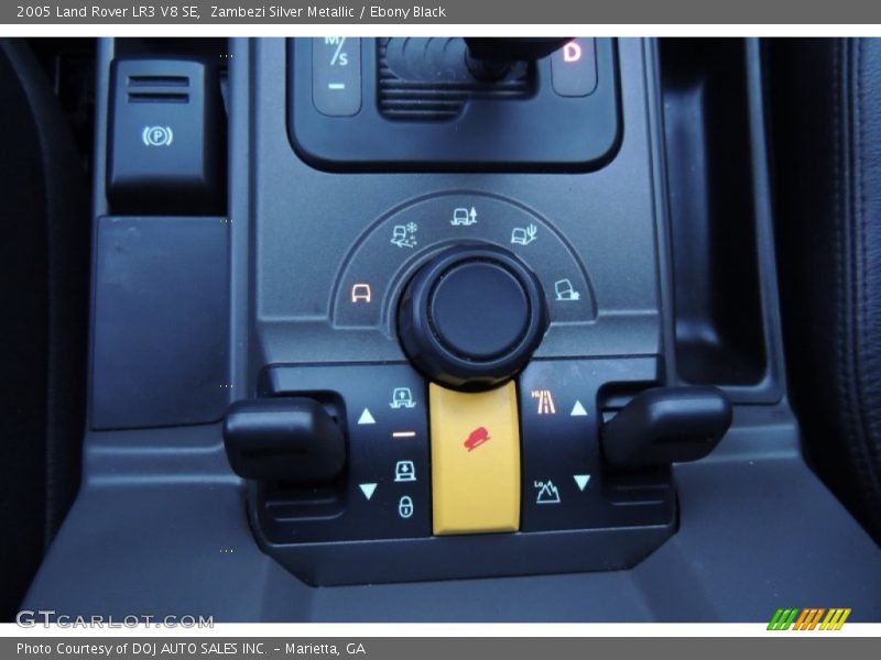 Controls of 2005 LR3 V8 SE