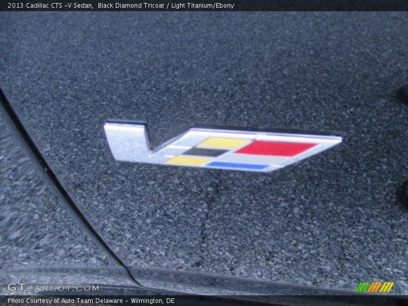 Black Diamond Tricoat / Light Titanium/Ebony 2013 Cadillac CTS -V Sedan