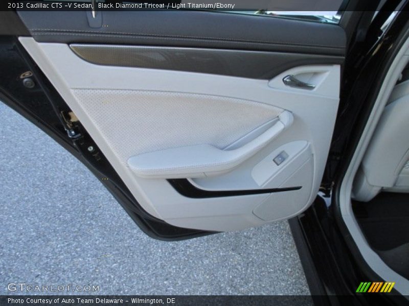 Black Diamond Tricoat / Light Titanium/Ebony 2013 Cadillac CTS -V Sedan