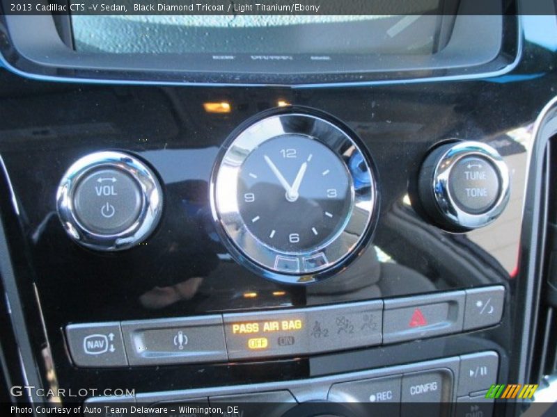 Black Diamond Tricoat / Light Titanium/Ebony 2013 Cadillac CTS -V Sedan
