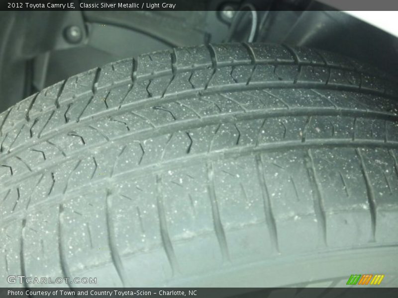 Classic Silver Metallic / Light Gray 2012 Toyota Camry LE