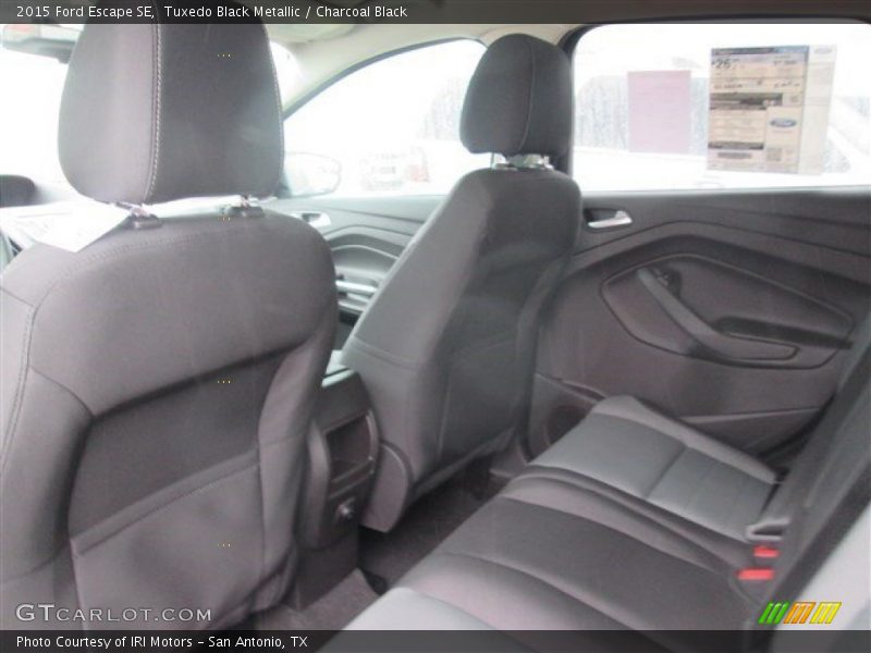 Tuxedo Black Metallic / Charcoal Black 2015 Ford Escape SE