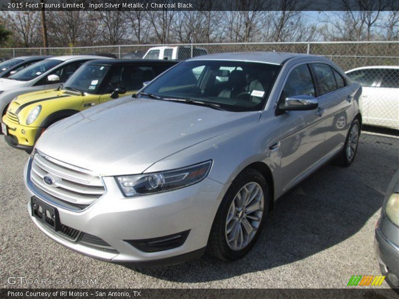 Ingot Silver Metallic / Charcoal Black 2015 Ford Taurus Limited