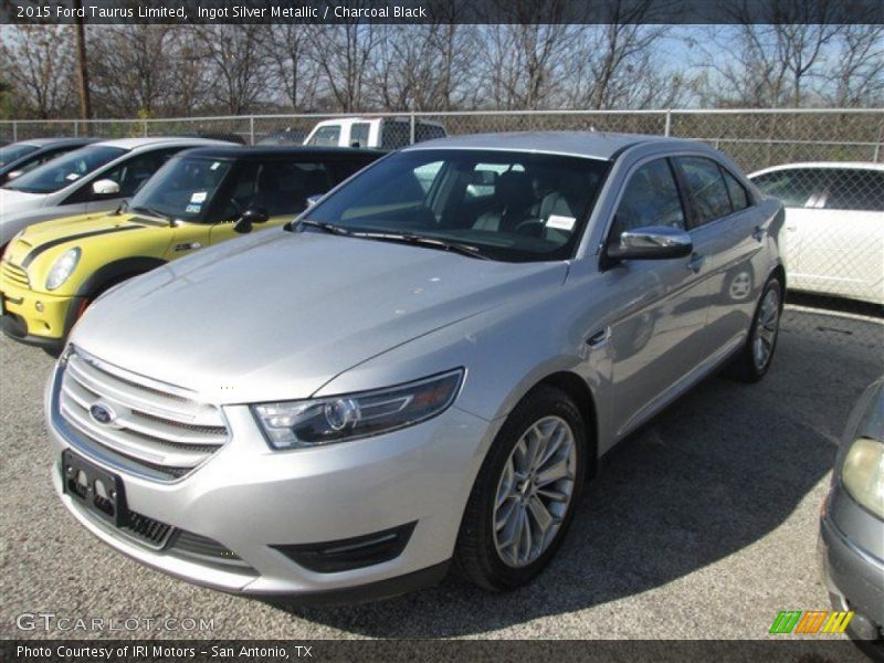 Ingot Silver Metallic / Charcoal Black 2015 Ford Taurus Limited