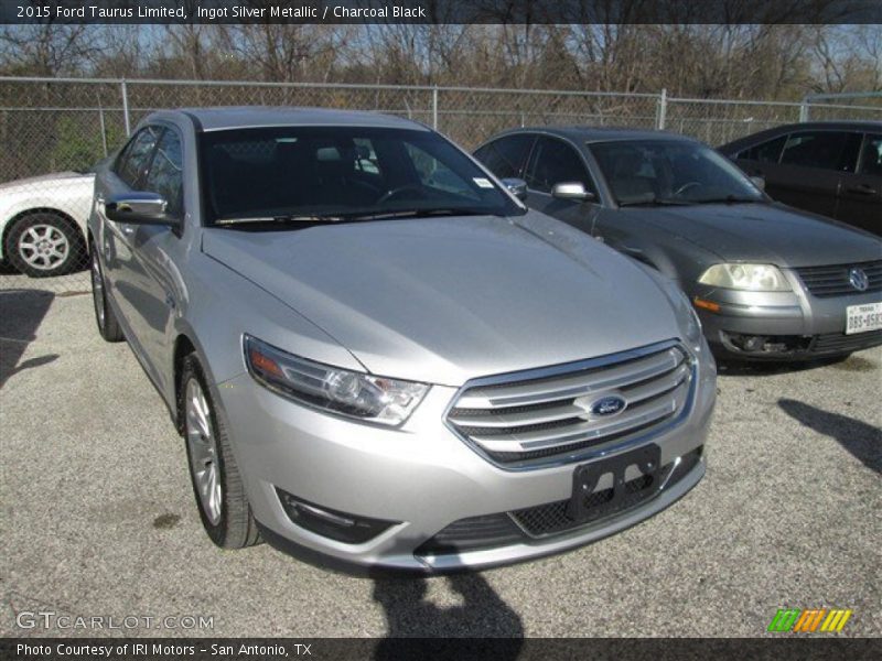 Ingot Silver Metallic / Charcoal Black 2015 Ford Taurus Limited