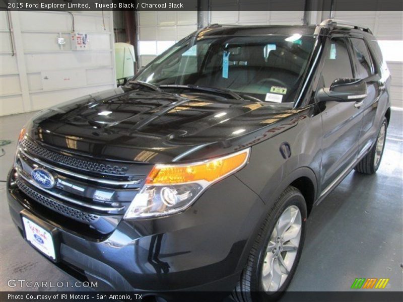 Tuxedo Black / Charcoal Black 2015 Ford Explorer Limited