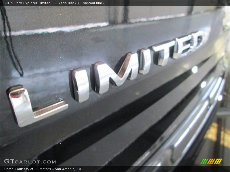 Tuxedo Black / Charcoal Black 2015 Ford Explorer Limited