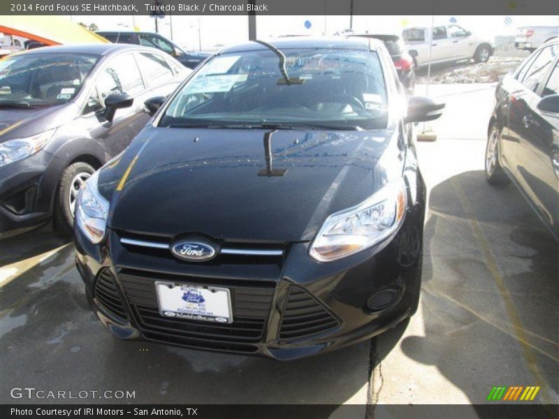 Tuxedo Black / Charcoal Black 2014 Ford Focus SE Hatchback