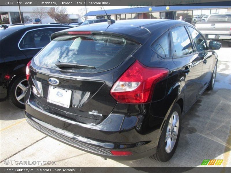 Tuxedo Black / Charcoal Black 2014 Ford Focus SE Hatchback