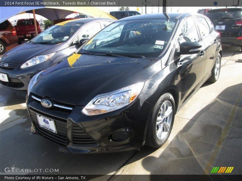 Tuxedo Black / Charcoal Black 2014 Ford Focus SE Hatchback
