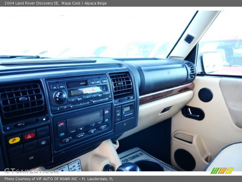 Maya Gold / Alpaca Beige 2004 Land Rover Discovery SE