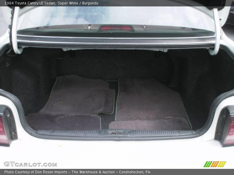 Super White / Burgundy 1994 Toyota Camry LE Sedan