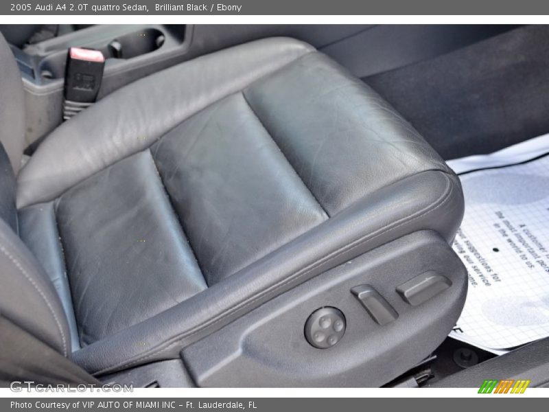 Brilliant Black / Ebony 2005 Audi A4 2.0T quattro Sedan