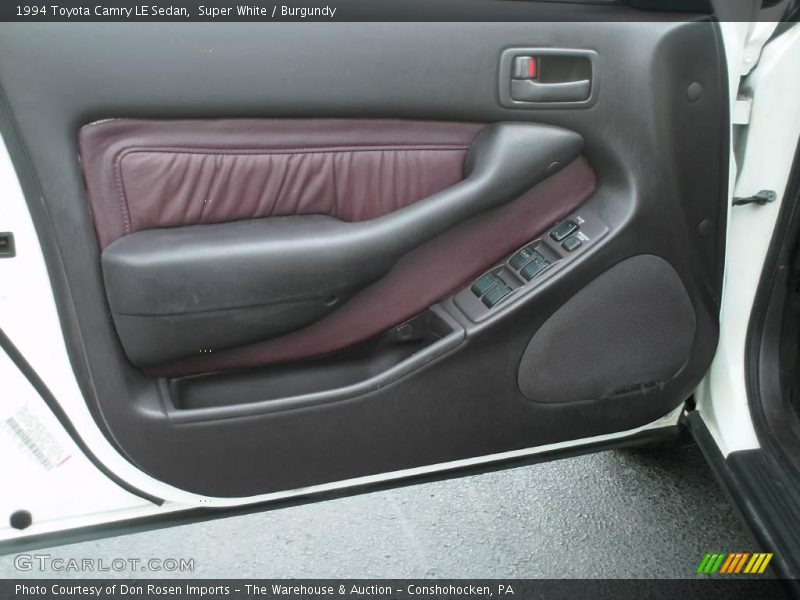 Super White / Burgundy 1994 Toyota Camry LE Sedan
