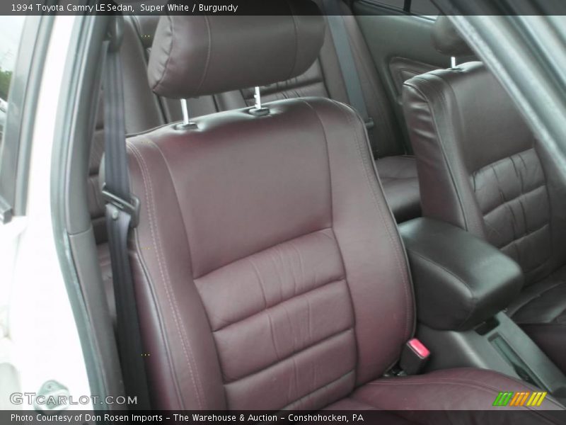 Super White / Burgundy 1994 Toyota Camry LE Sedan