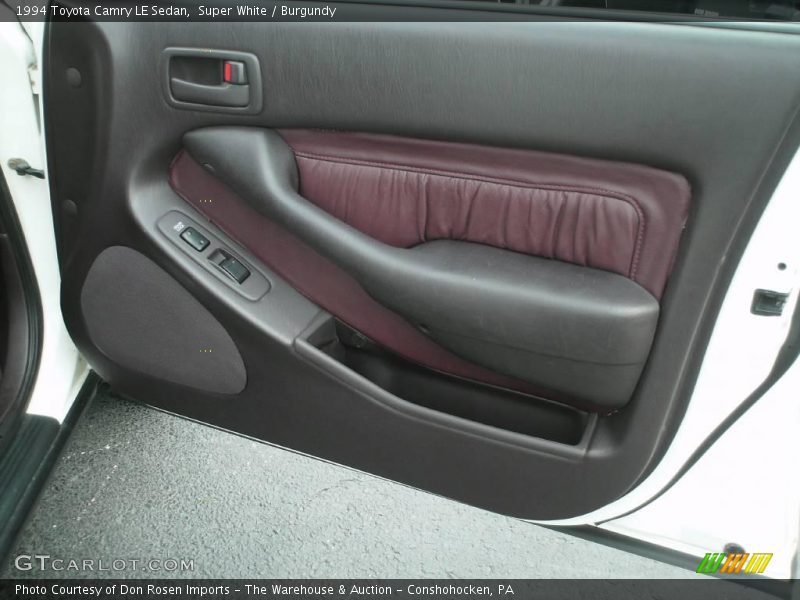 Super White / Burgundy 1994 Toyota Camry LE Sedan