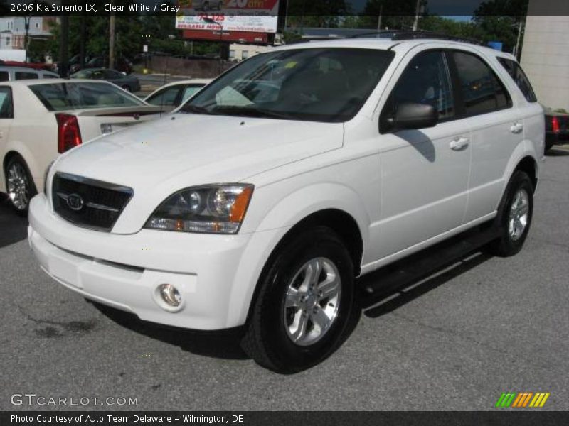 Clear White / Gray 2006 Kia Sorento LX