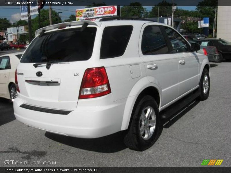 Clear White / Gray 2006 Kia Sorento LX