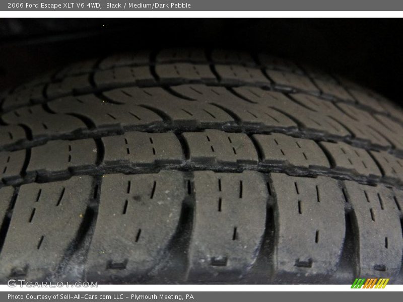 Black / Medium/Dark Pebble 2006 Ford Escape XLT V6 4WD