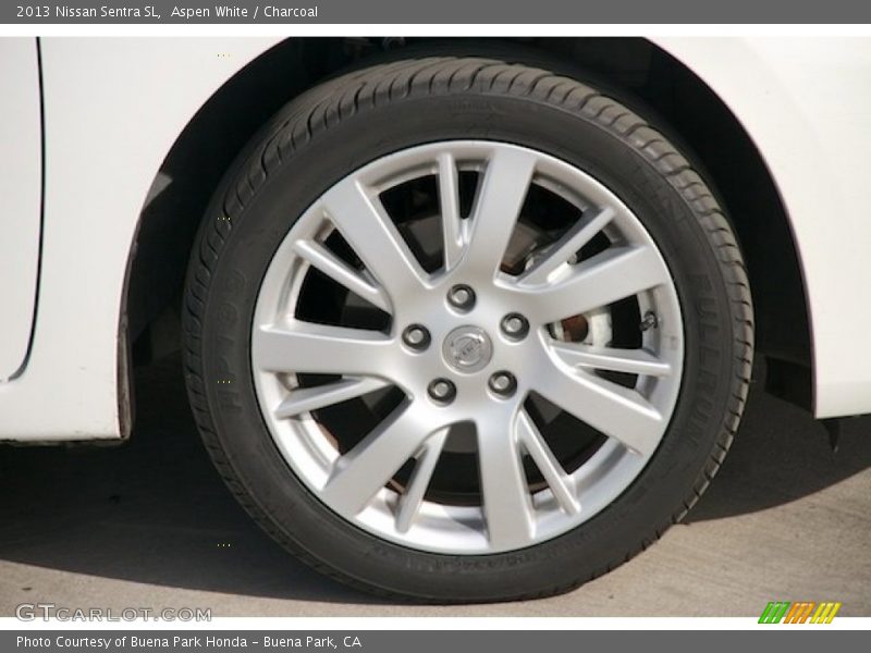 Aspen White / Charcoal 2013 Nissan Sentra SL