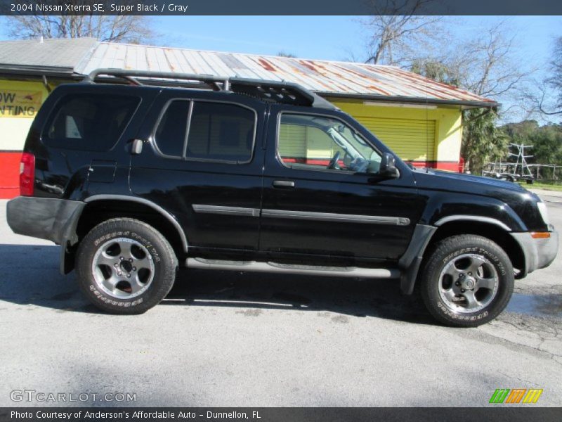 Super Black / Gray 2004 Nissan Xterra SE