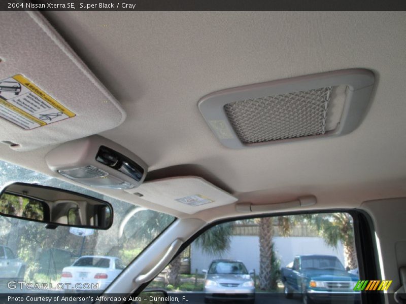 Super Black / Gray 2004 Nissan Xterra SE