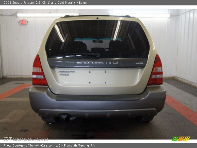 Sierra Gold Metallic / Beige 2003 Subaru Forester 2.5 XS