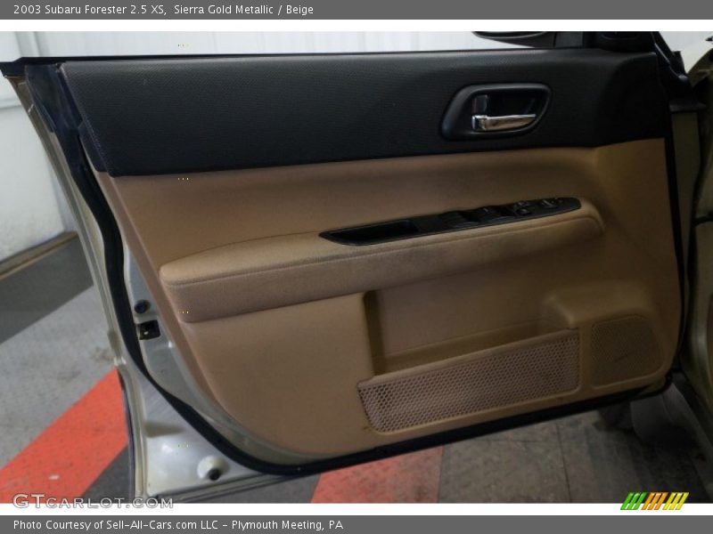 Sierra Gold Metallic / Beige 2003 Subaru Forester 2.5 XS