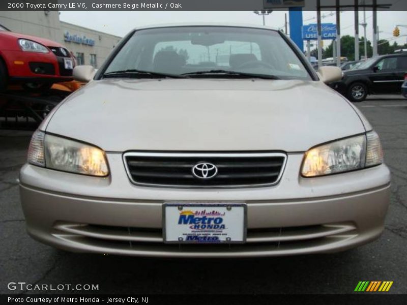 Cashmere Beige Metallic / Oak 2000 Toyota Camry LE V6