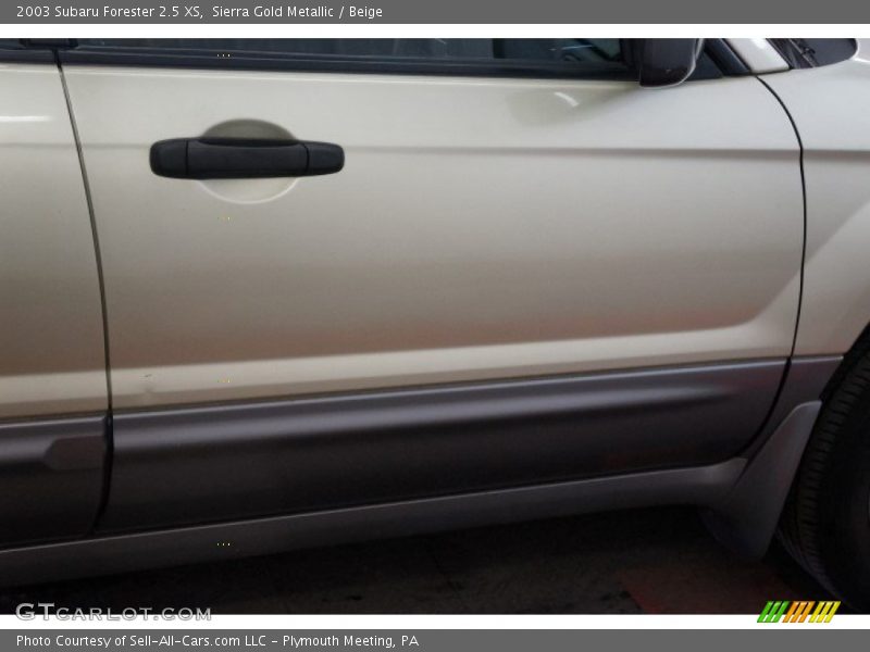 Sierra Gold Metallic / Beige 2003 Subaru Forester 2.5 XS
