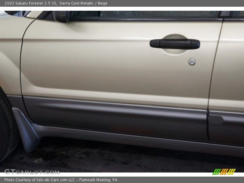 Sierra Gold Metallic / Beige 2003 Subaru Forester 2.5 XS