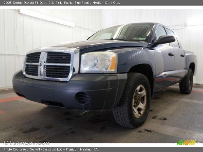 Patriot Blue Pearl / Medium Slate Gray 2005 Dodge Dakota ST Quad Cab 4x4