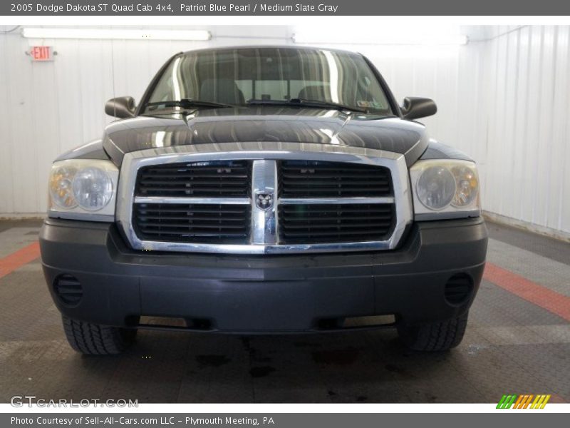Patriot Blue Pearl / Medium Slate Gray 2005 Dodge Dakota ST Quad Cab 4x4