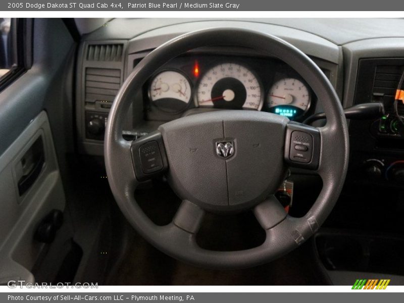 Patriot Blue Pearl / Medium Slate Gray 2005 Dodge Dakota ST Quad Cab 4x4