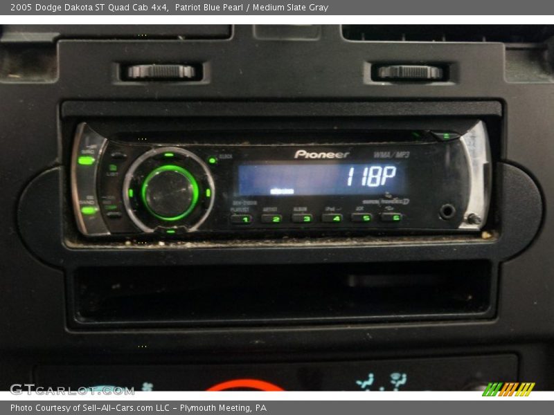 Patriot Blue Pearl / Medium Slate Gray 2005 Dodge Dakota ST Quad Cab 4x4