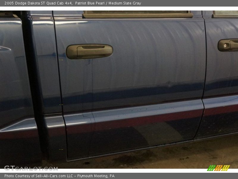 Patriot Blue Pearl / Medium Slate Gray 2005 Dodge Dakota ST Quad Cab 4x4