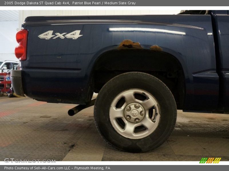 Patriot Blue Pearl / Medium Slate Gray 2005 Dodge Dakota ST Quad Cab 4x4