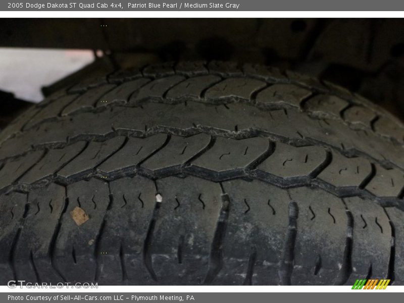Patriot Blue Pearl / Medium Slate Gray 2005 Dodge Dakota ST Quad Cab 4x4