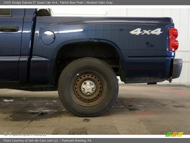 Patriot Blue Pearl / Medium Slate Gray 2005 Dodge Dakota ST Quad Cab 4x4