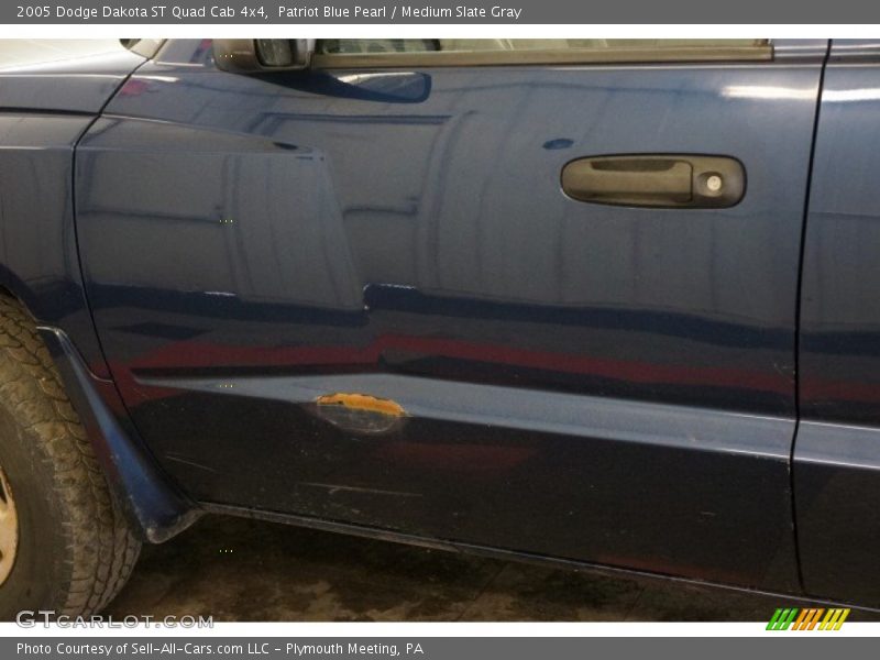 Patriot Blue Pearl / Medium Slate Gray 2005 Dodge Dakota ST Quad Cab 4x4