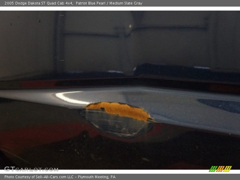 Patriot Blue Pearl / Medium Slate Gray 2005 Dodge Dakota ST Quad Cab 4x4