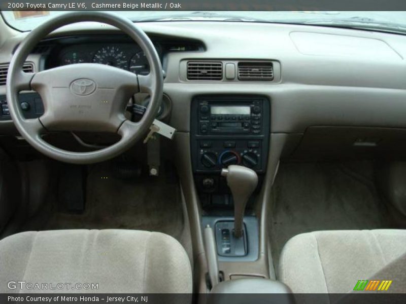 Cashmere Beige Metallic / Oak 2000 Toyota Camry LE V6