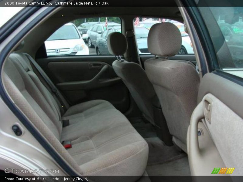 Cashmere Beige Metallic / Oak 2000 Toyota Camry LE V6