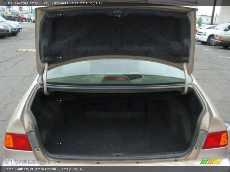 Cashmere Beige Metallic / Oak 2000 Toyota Camry LE V6