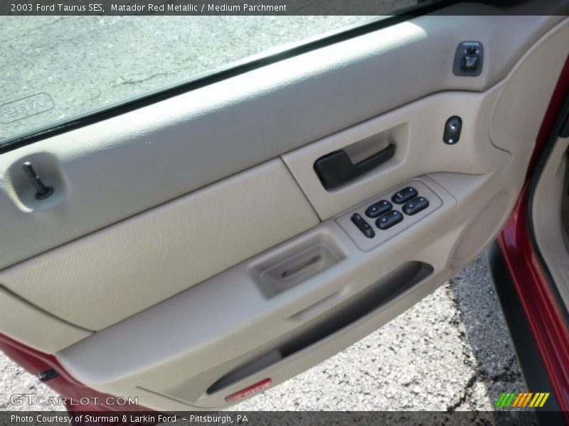Matador Red Metallic / Medium Parchment 2003 Ford Taurus SES