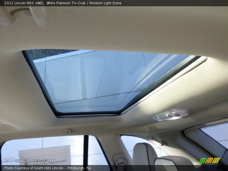 White Platinum Tri-Coat / Medium Light Stone 2013 Lincoln MKX AWD