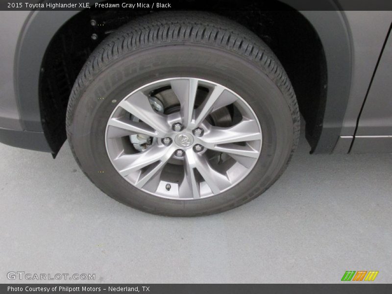 Predawn Gray Mica / Black 2015 Toyota Highlander XLE