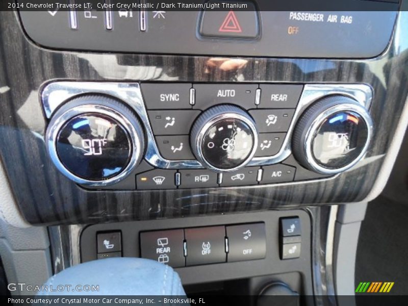 Cyber Grey Metallic / Dark Titanium/Light Titanium 2014 Chevrolet Traverse LT