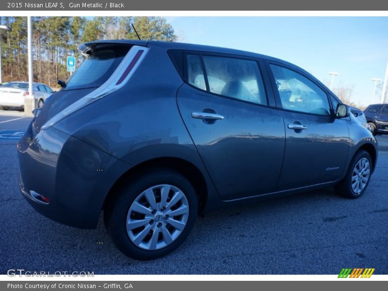 Gun Metallic / Black 2015 Nissan LEAF S