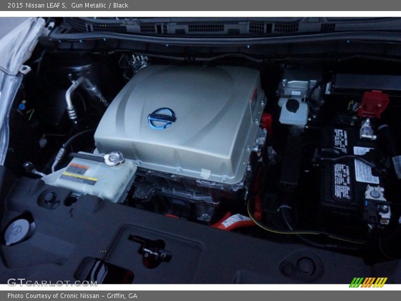 Gun Metallic / Black 2015 Nissan LEAF S
